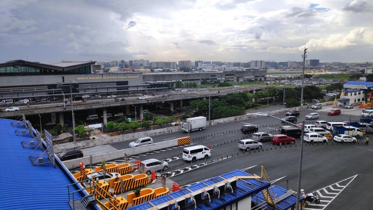 Palm Tree Condos Near Mnl Airport Terminal 3 By Elr マニラ市 エクステリア 写真